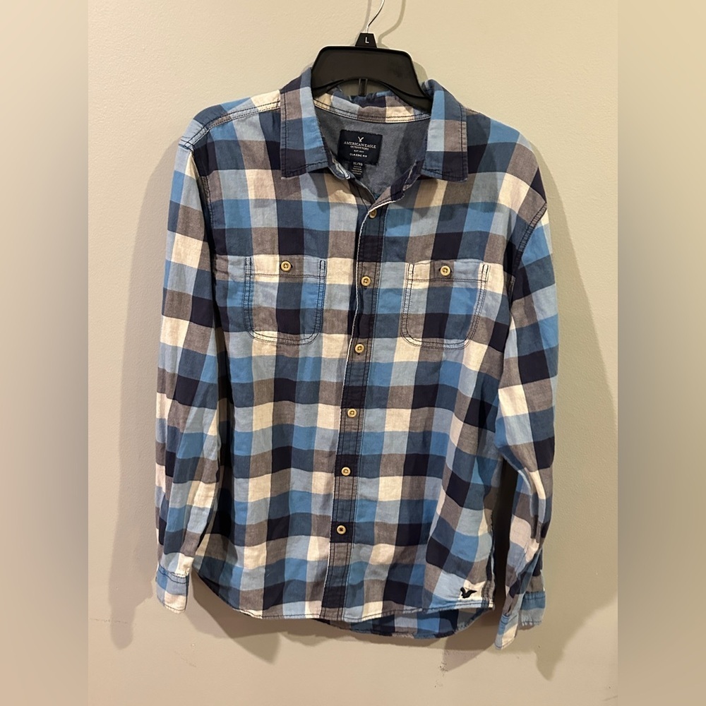 American Eagle Outfitters Plaid Button Down Shirt XL Classic Fit Blue Cotton